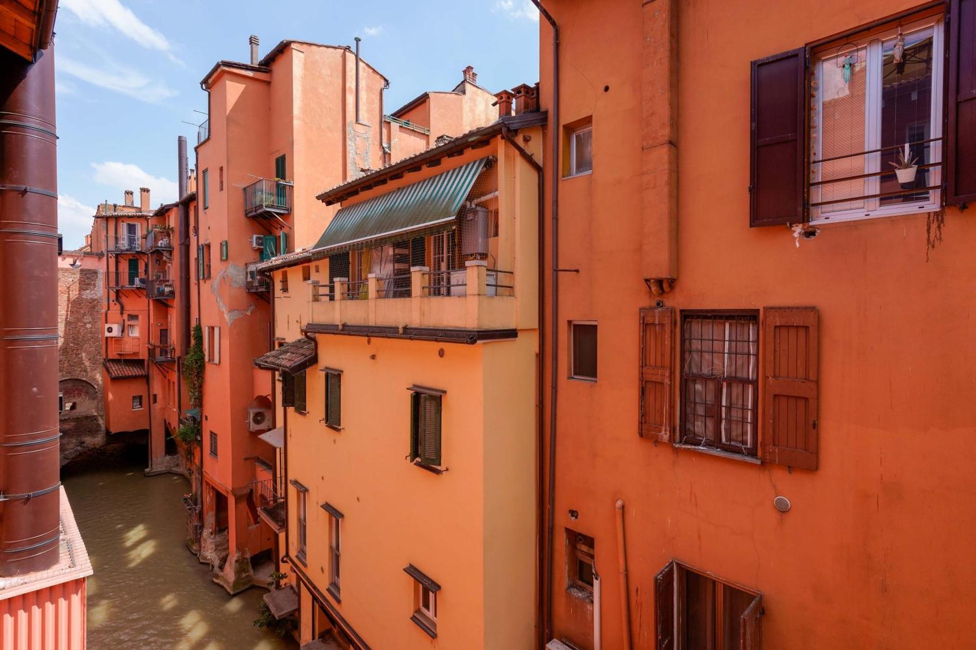 Canaletto Apartment Болонья Экстерьер фото