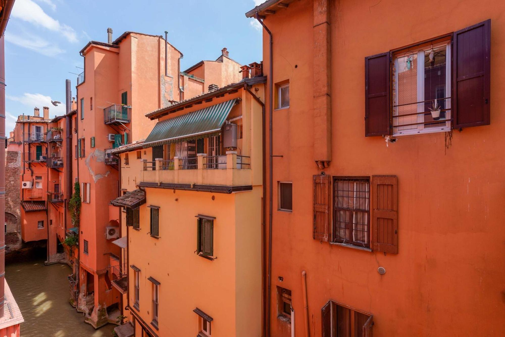 Canaletto Apartment Болонья Экстерьер фото