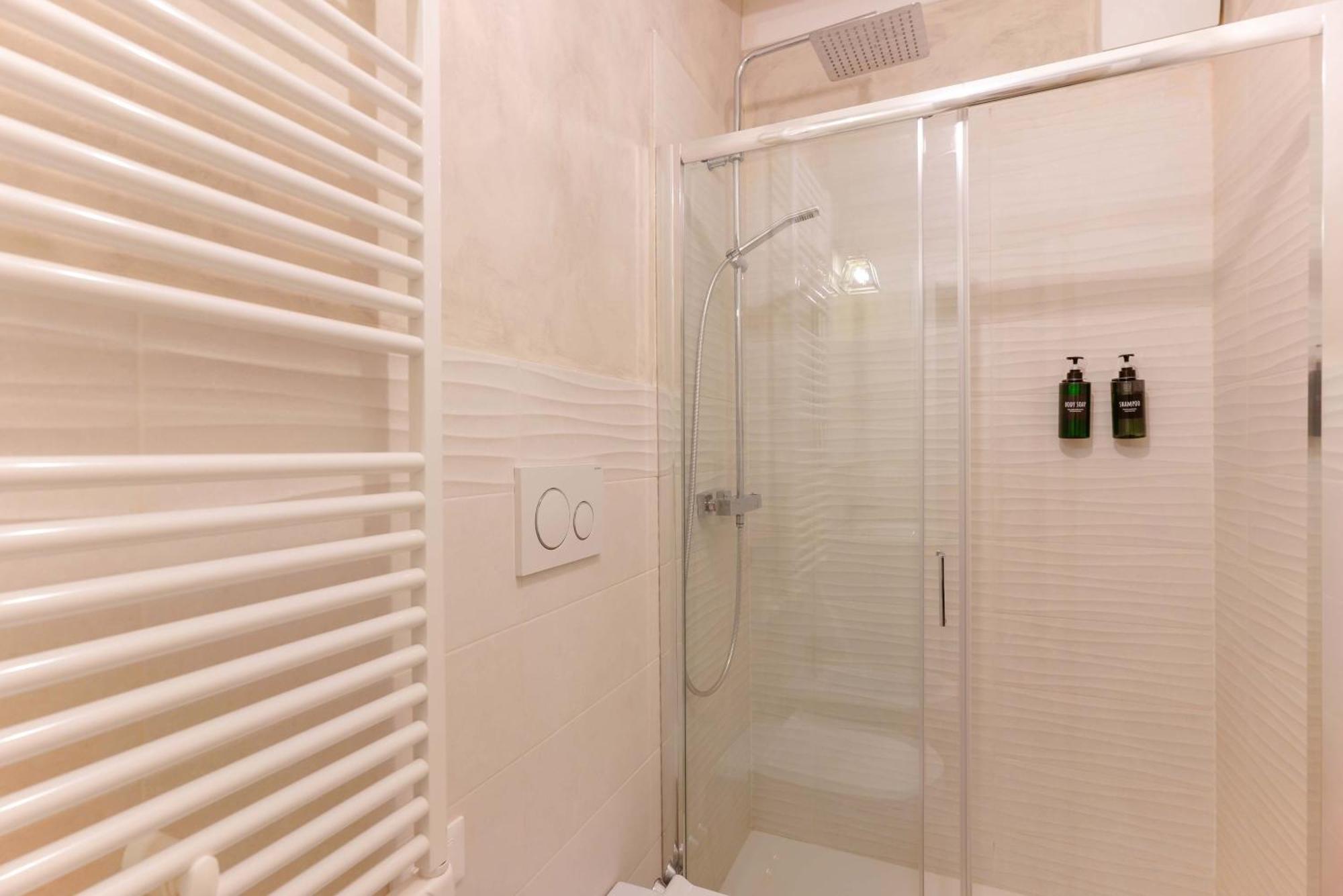 Canaletto Apartment Болонья Экстерьер фото