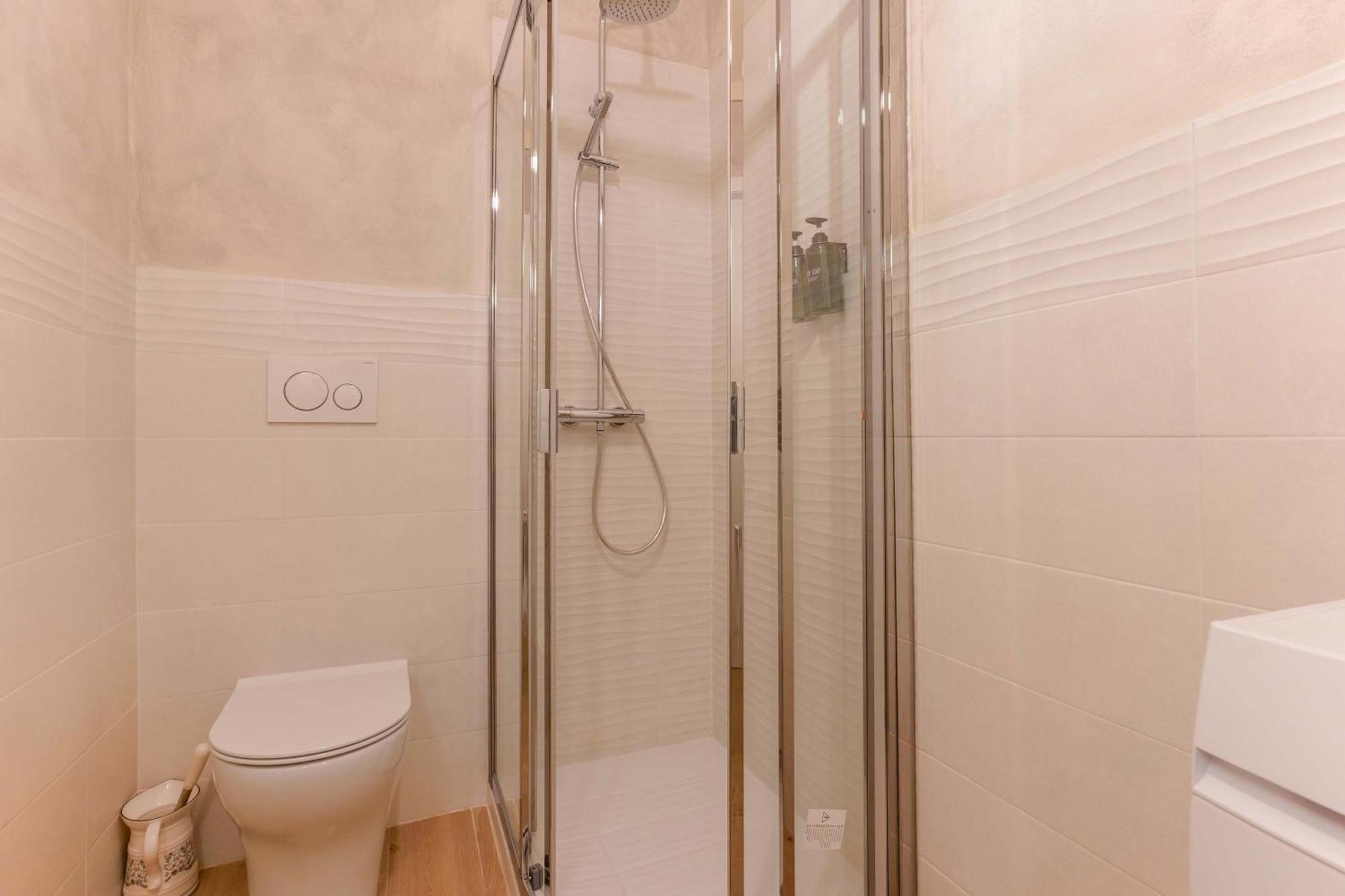 Canaletto Apartment Болонья Экстерьер фото
